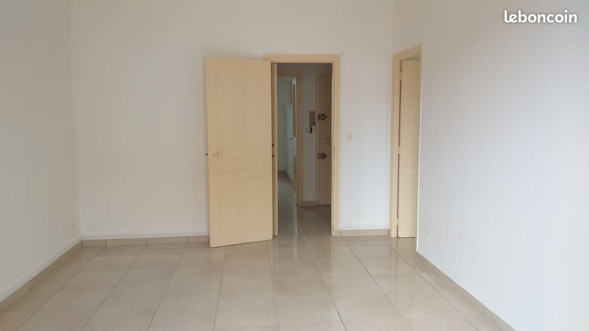 Appartement à louer, 51m², Béziers