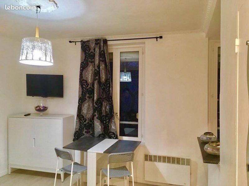 Appartement à louer, 23m², Saint-Mandé