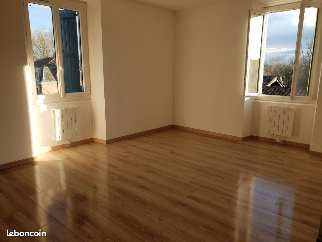 Maison à louer, 120m², Seissan
