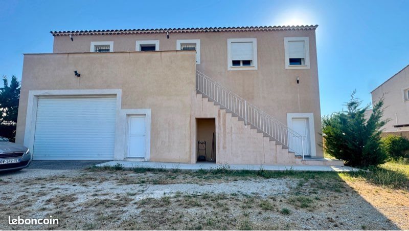 Maison à vendre, 360m², Alleins