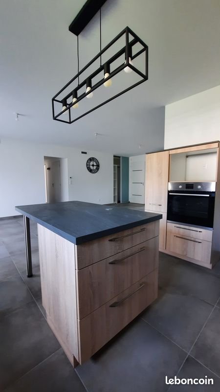 Maison à louer, 92m², Nieuil-l'Espoir