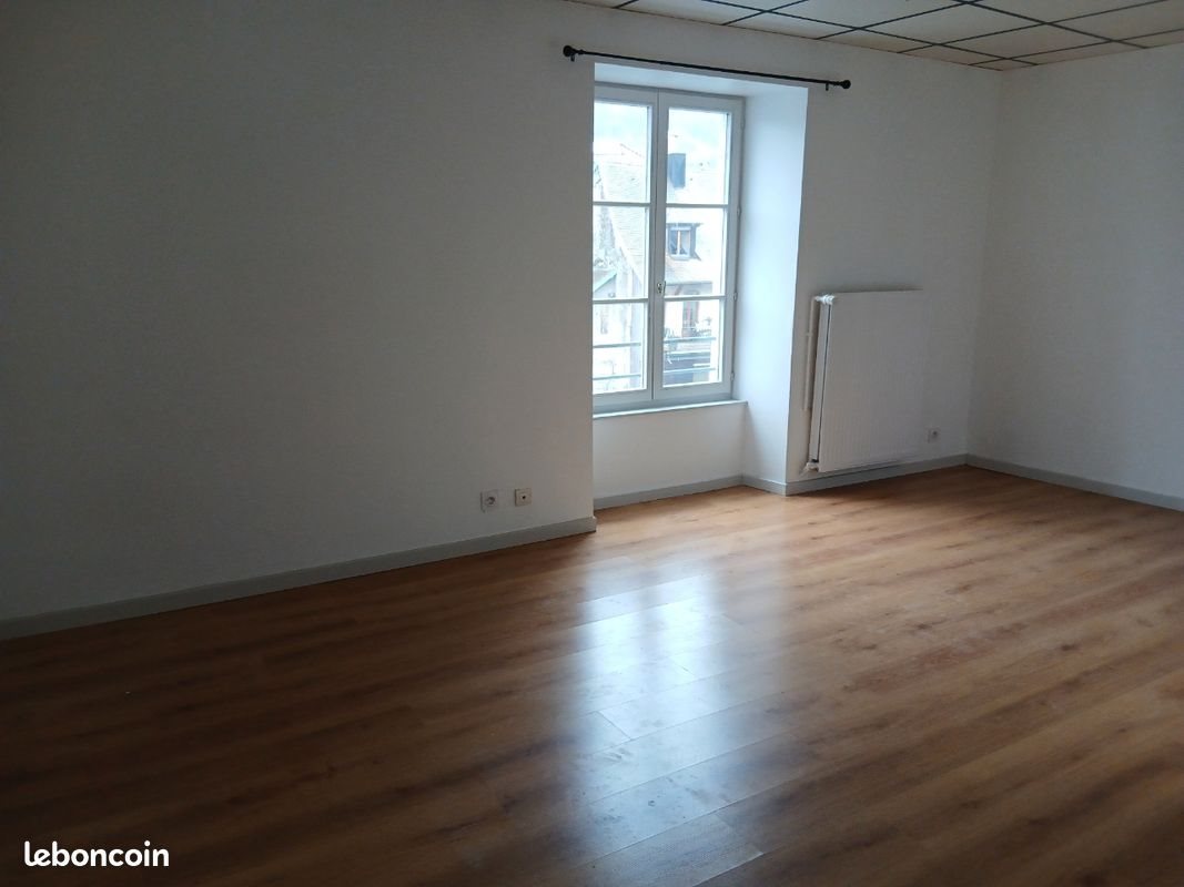 Appartement à louer, 66m², Ornans