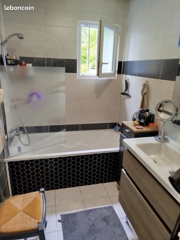 Maison à louer, 90m², Nassandres