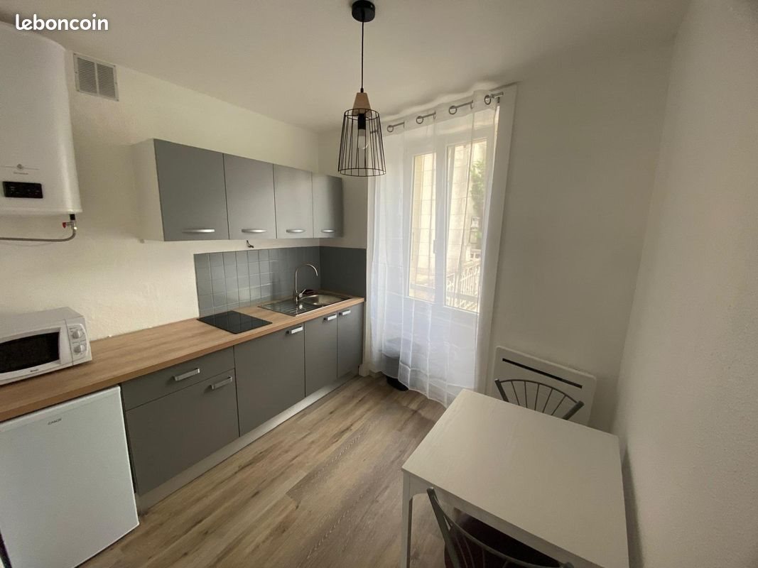 Appartement à louer, 30m², Lons-le-Saunier