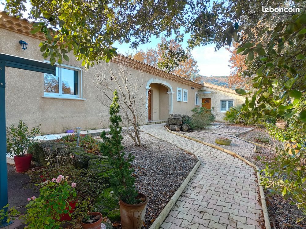 Maison à vendre, 408m², Saint-Restitut