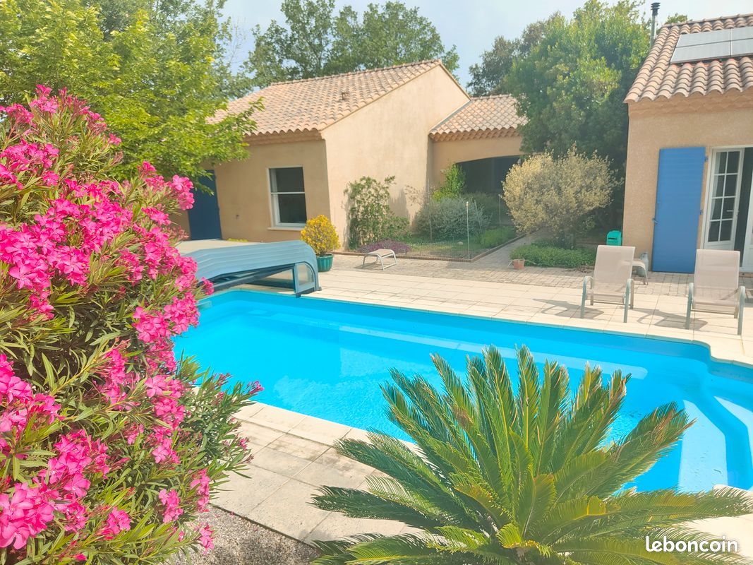 Maison à vendre, 408m², Saint-Restitut