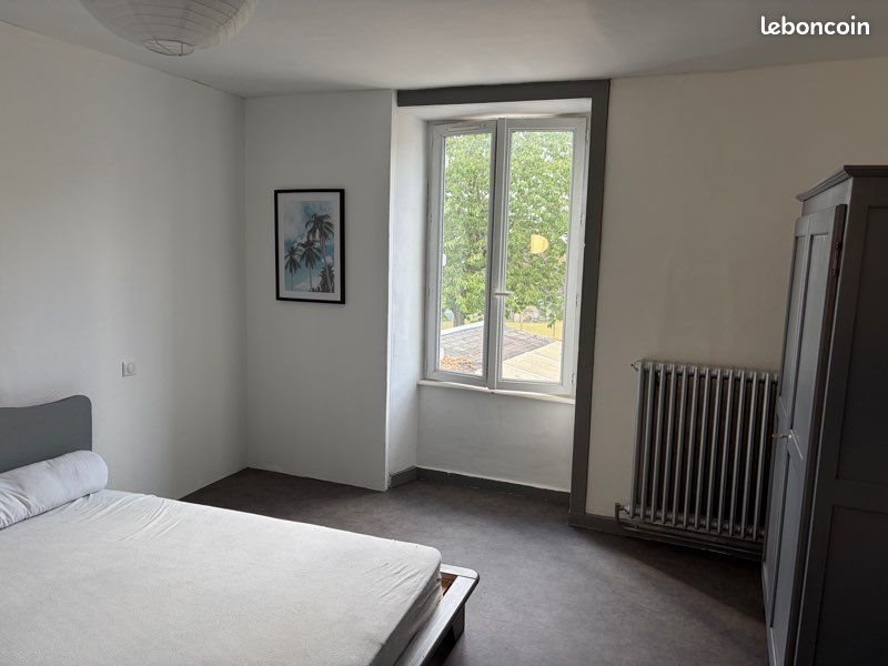 Appartement à louer, 70m², Lubersac