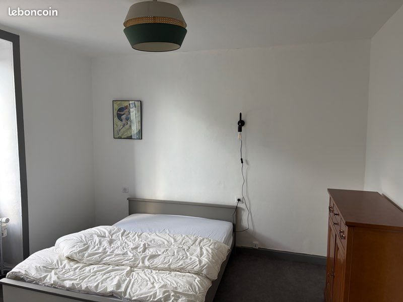 Appartement à louer, 70m², Lubersac