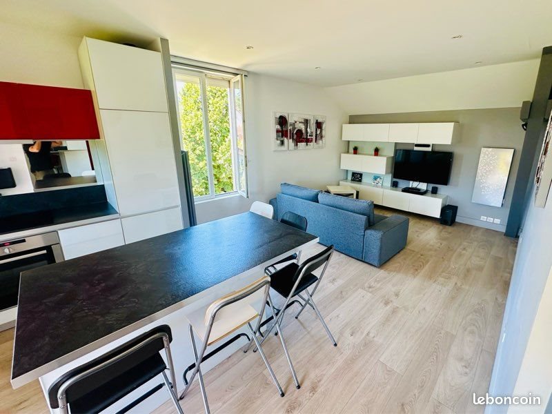 Appartement à louer, 53m², Pierre-Bénite
