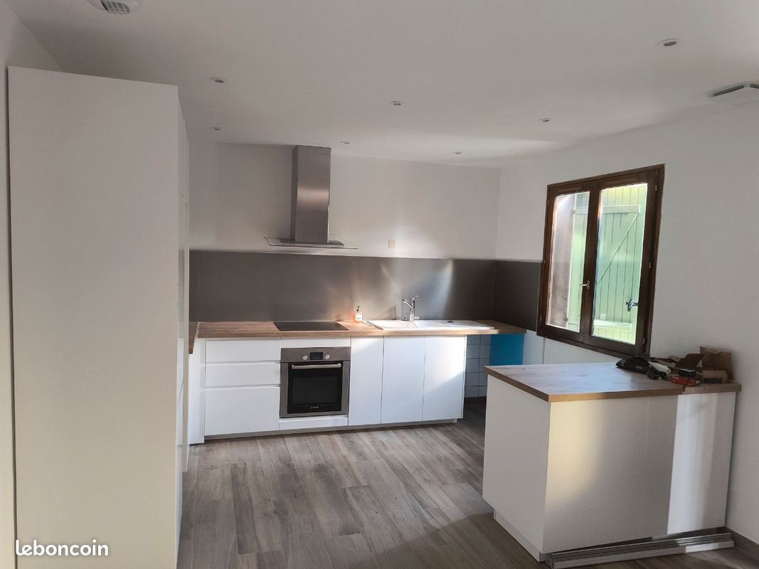 Maison à louer, 110m², Castries