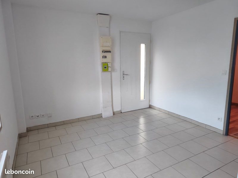 Appartement à louer, 22m², Houlle