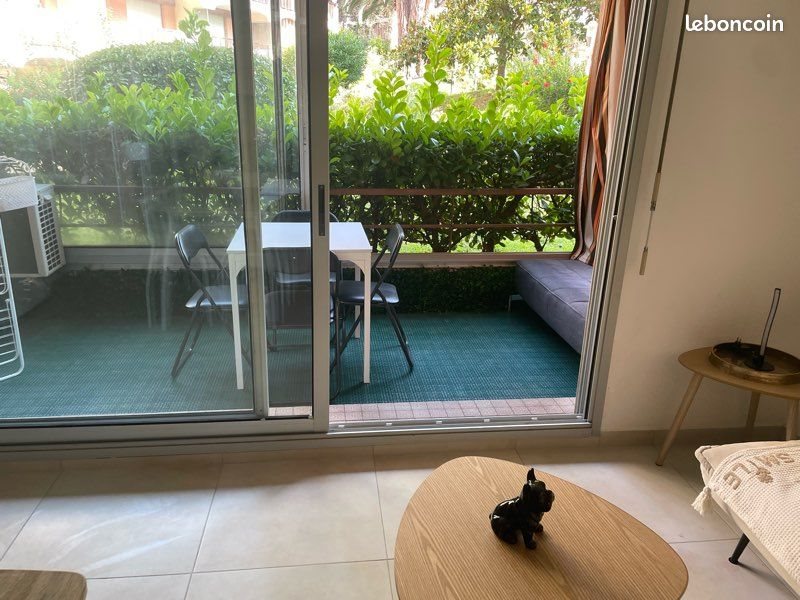 Appartement à louer, 24m², Mandelieu-la-Napoule