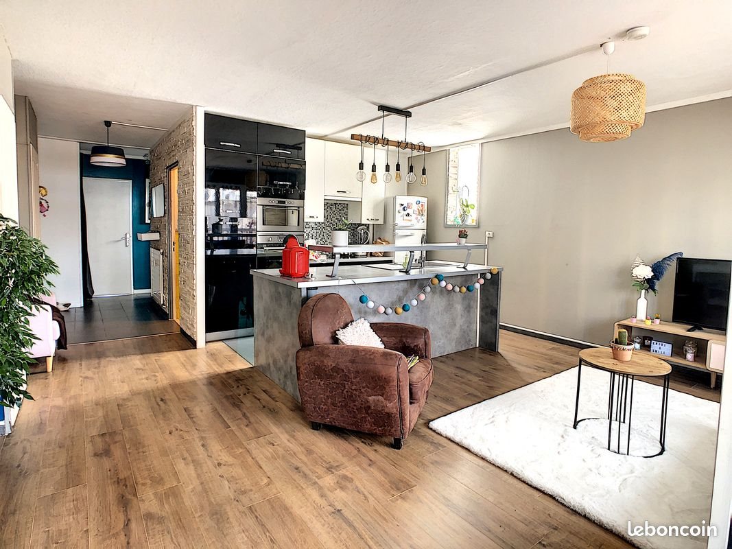 Appartement à louer, 74m², Montceau-les-Mines