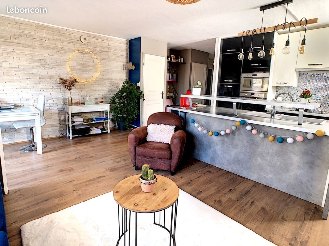 Appartement à louer, 74m², Montceau-les-Mines