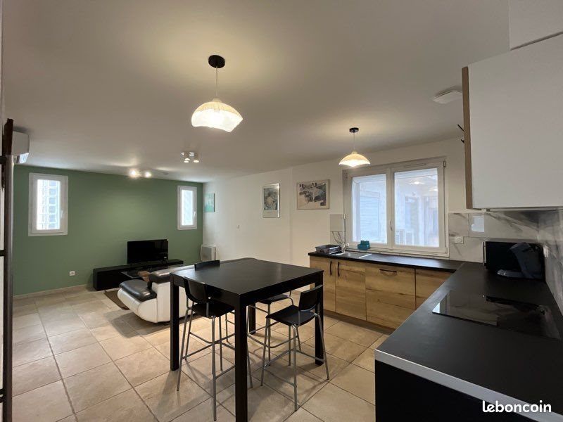 Appartement à louer, 64m², Saint-Priest