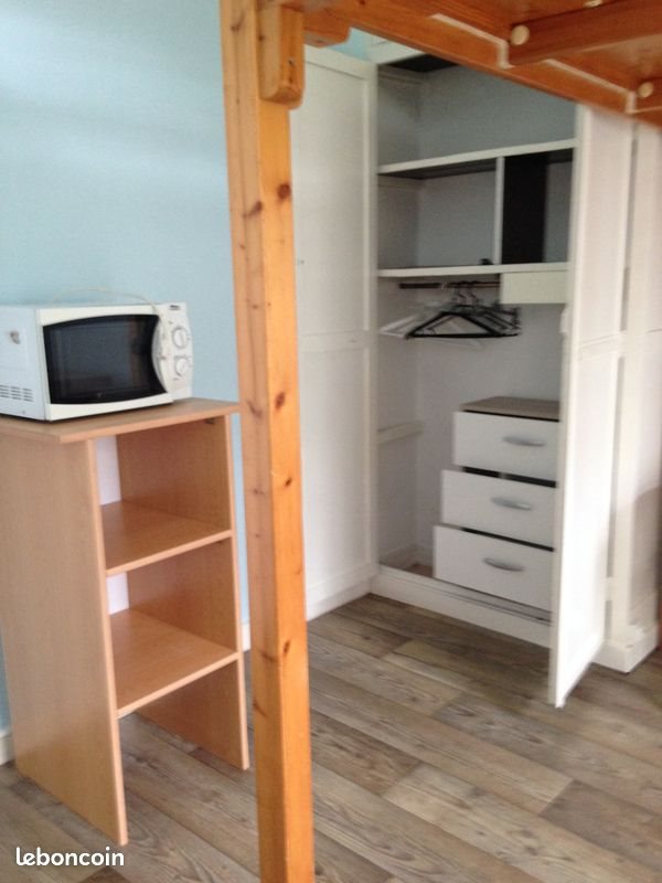 Appartement à louer, 17m², Saintes