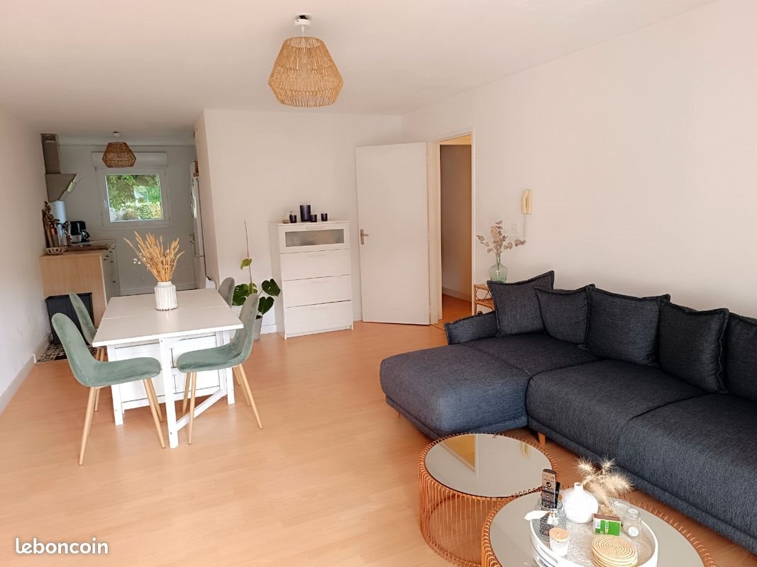 Appartement à louer, 67m², Pluneret