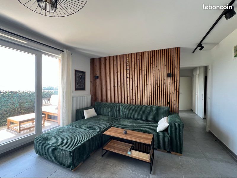 Appartement à vendre, 71m², Cessy