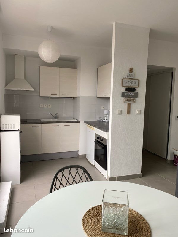 Appartement à louer, 44m², Périgny