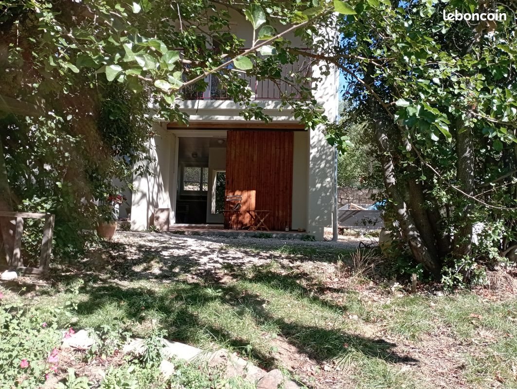 Appartement à louer, 27m², Ucel