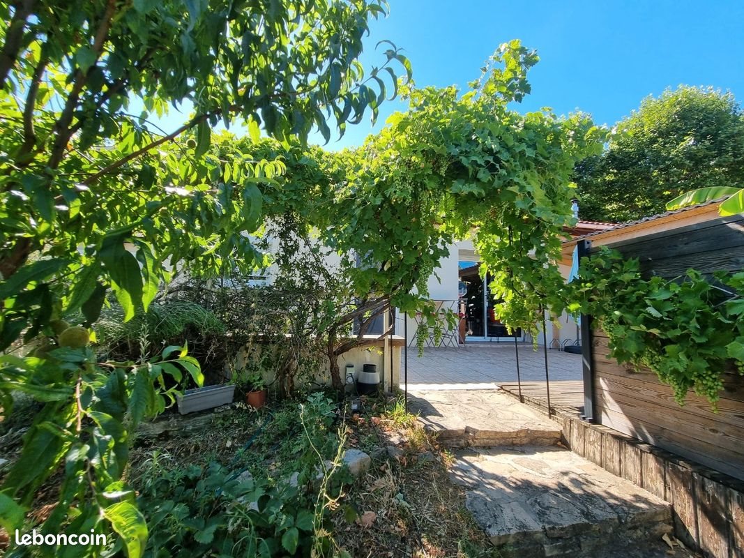 Maison à vendre, 114m², Saint-Martin-la-Plaine
