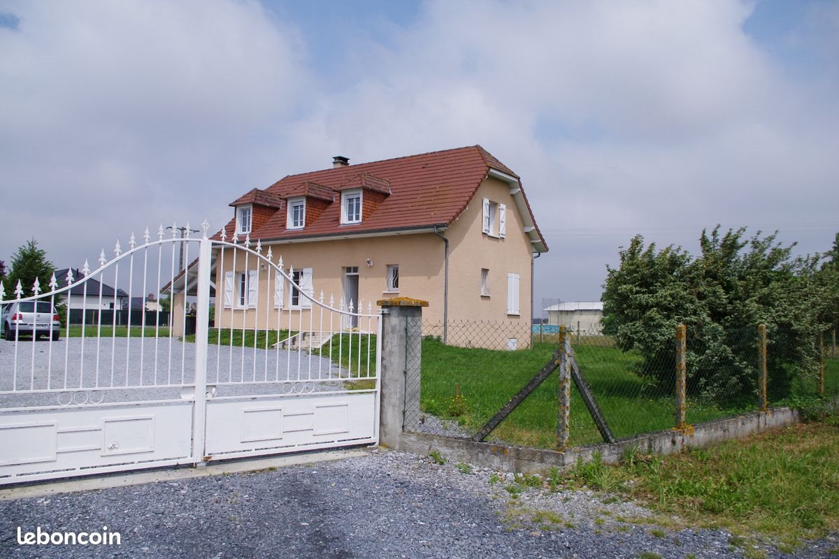 Maison à louer, 118m², Ger