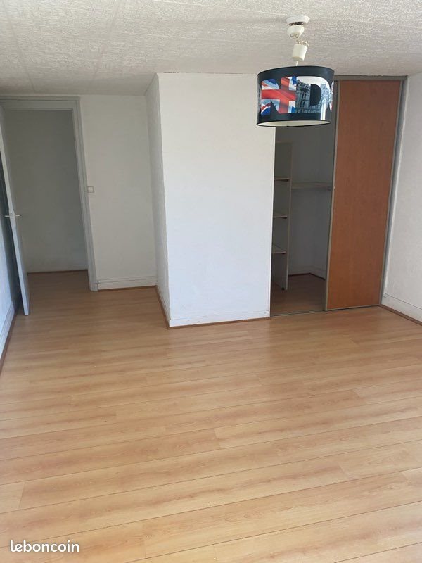 Appartement à louer, 60m², La Pacaudière