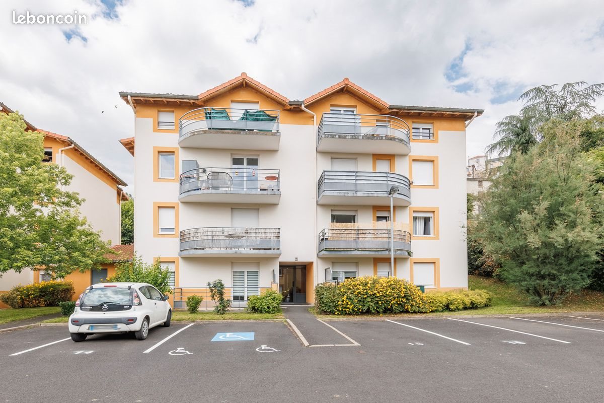 Appartement à louer, 47m², Thiers