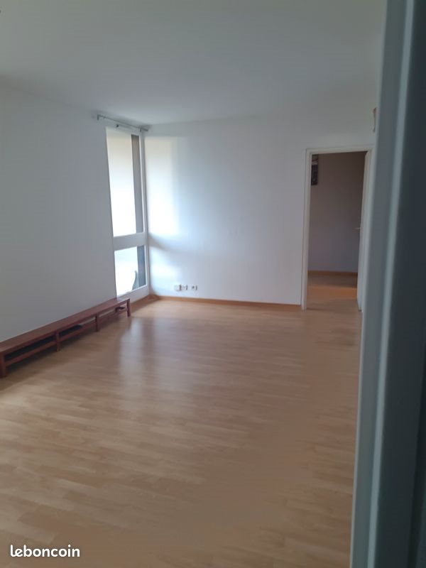 Appartement à louer, 47m², Élancourt