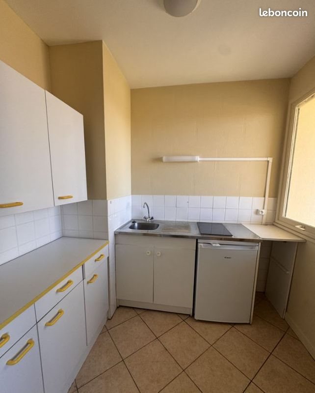 Appartement à louer, 26m², Riorges