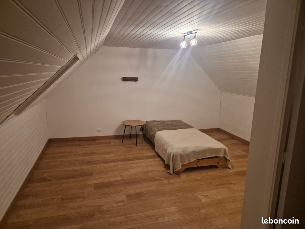 Maison à louer, 250m², Ploëzal