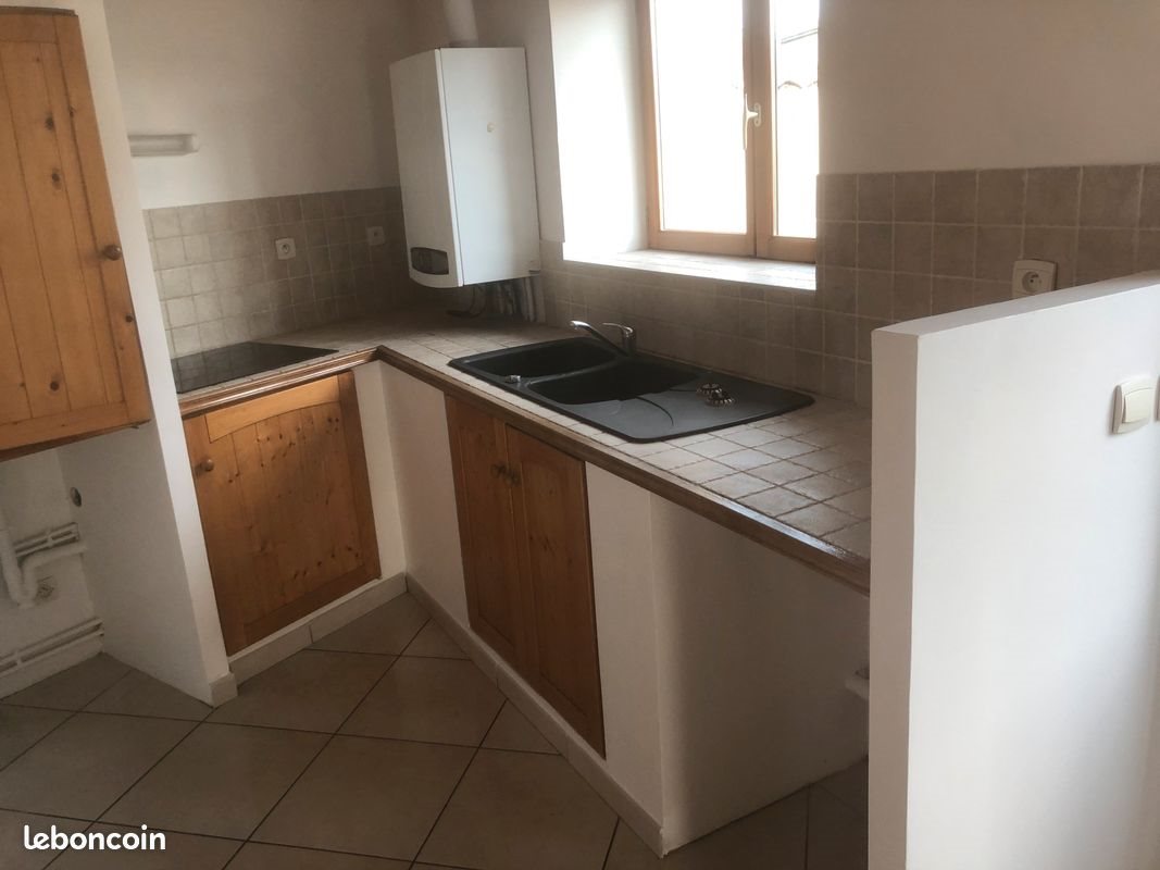 Maison à louer, 90m², Saint-Alban-du-Rhône