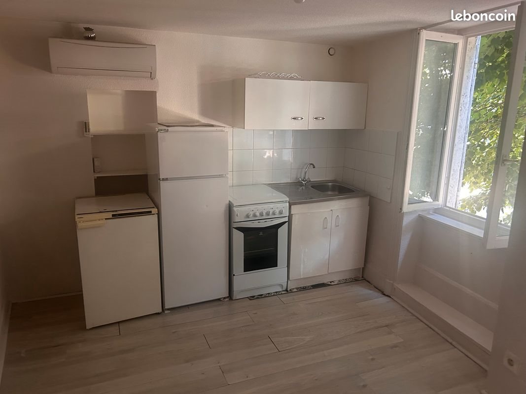 Appartement à louer, 28m², Thiers