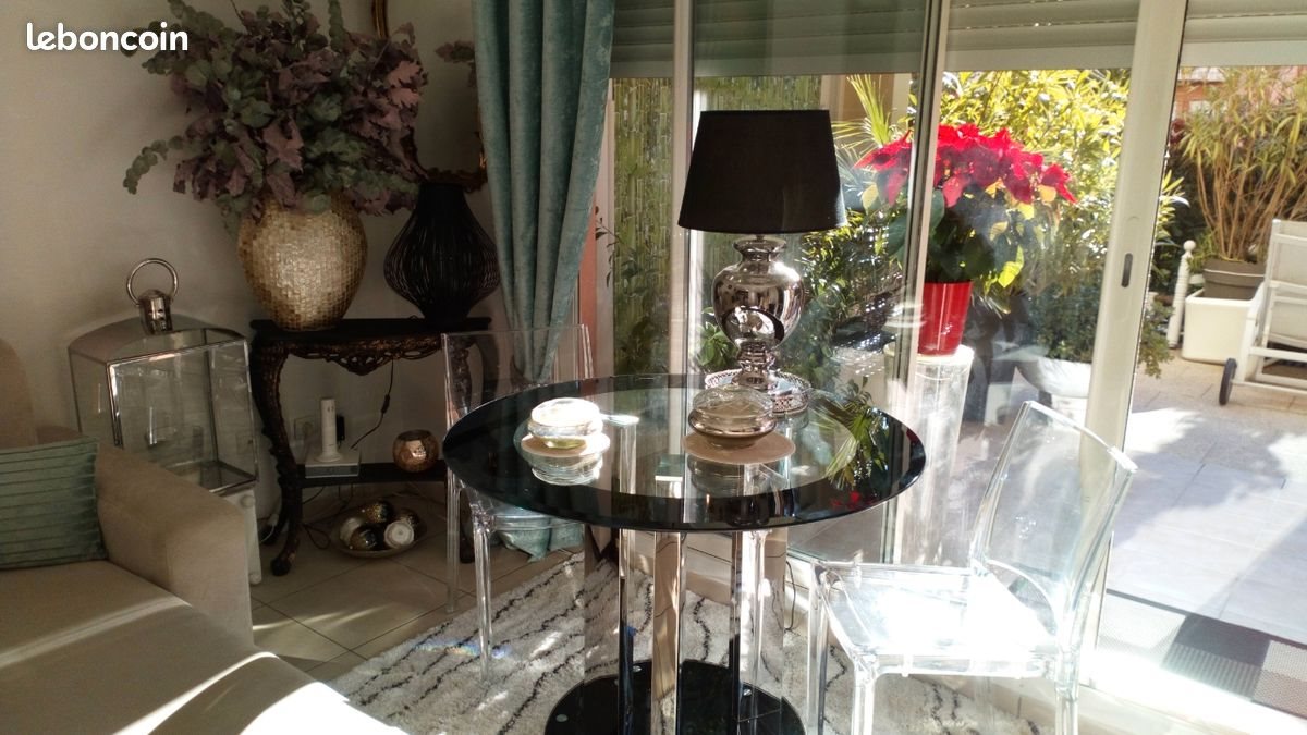 Appartement à louer, 42m², Antibes