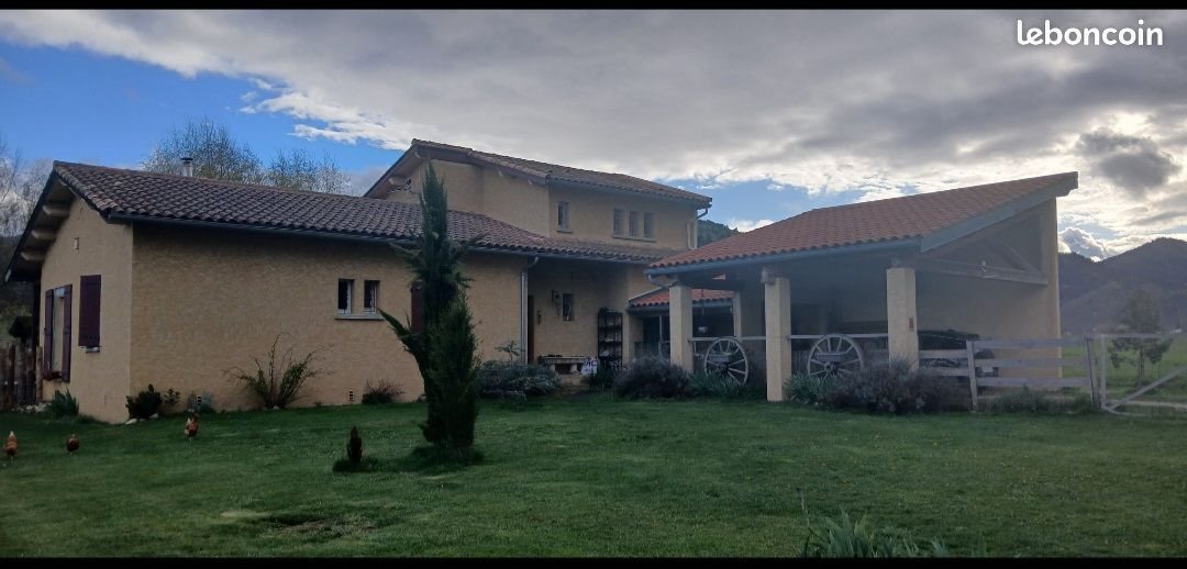 Maison à vendre, 140m², Roquefeuil