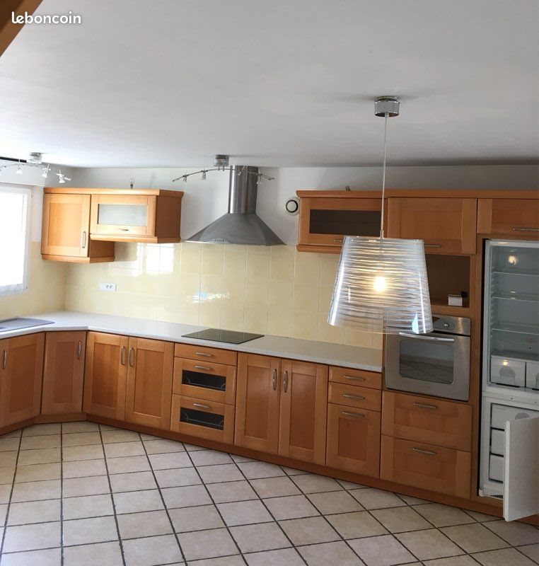 Maison à louer, 150m², Montans