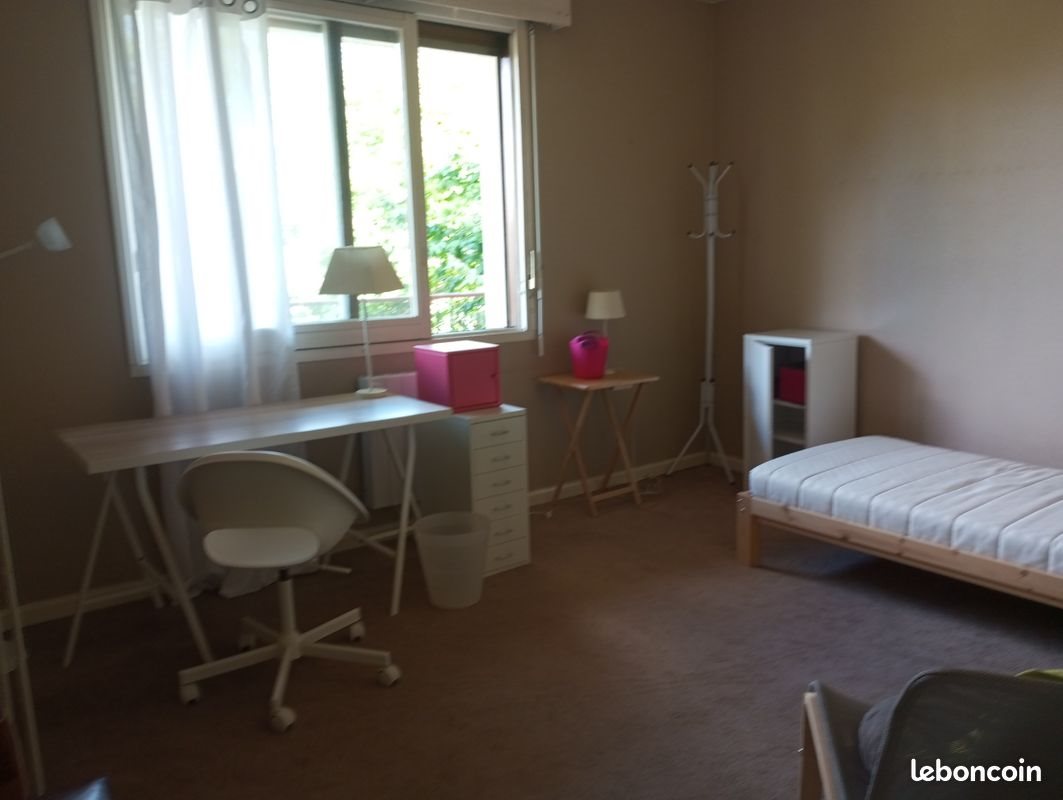 Appartement à louer, 14m², Bron