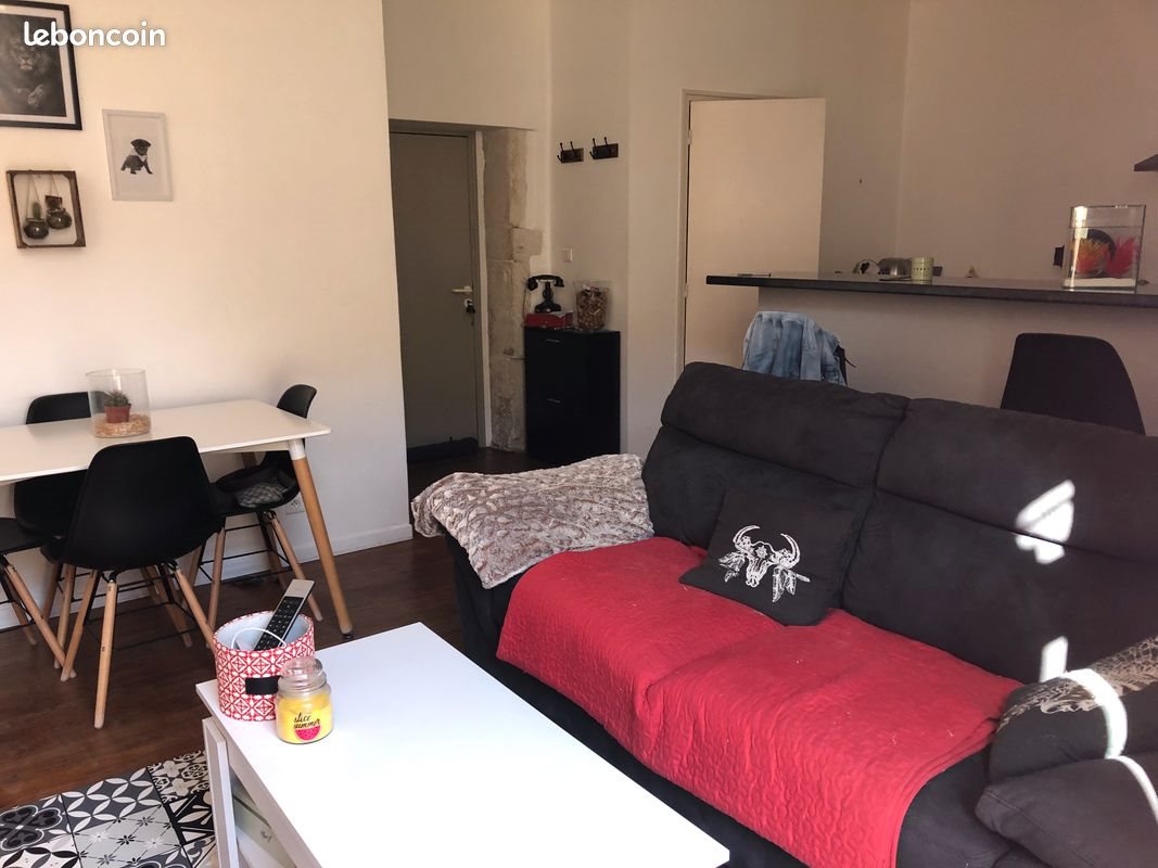 Appartement à louer, 40m², Sainte-Cécile-les-Vignes