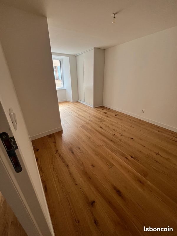 Appartement à louer, 70m², Châteaulin