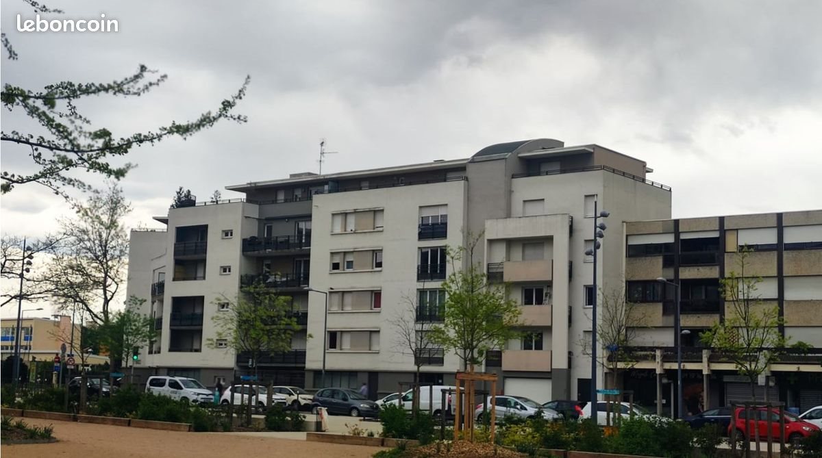 Appartement à louer, 33m², Vénissieux