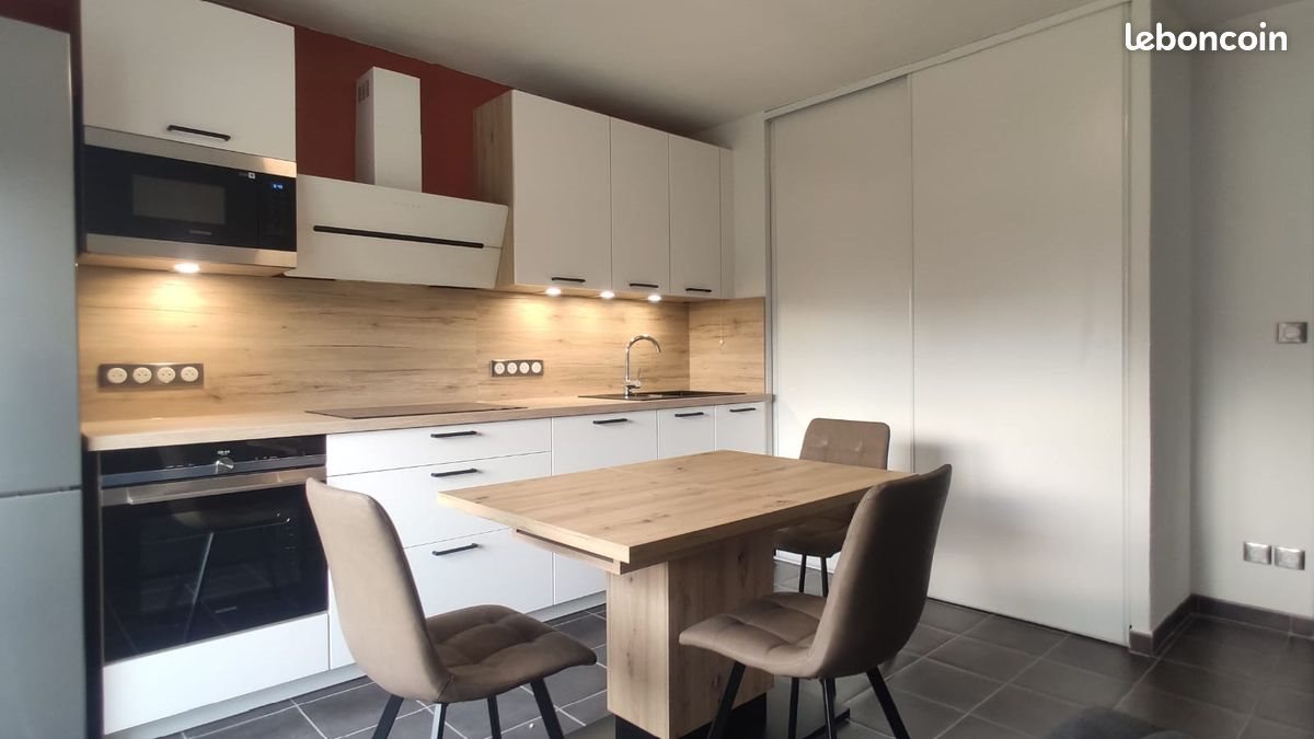 Appartement à louer, 33m², Vénissieux