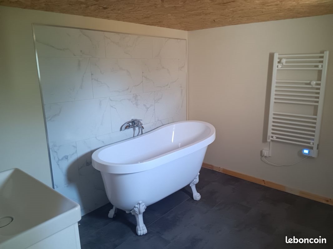 Maison à louer, 98m², Arpajon-sur-Cère