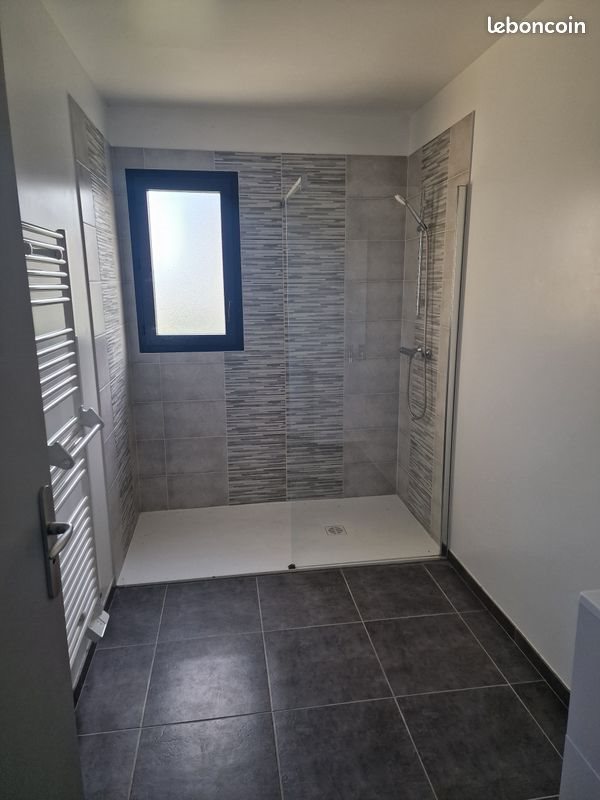 Maison à louer, 90m², Aubenas