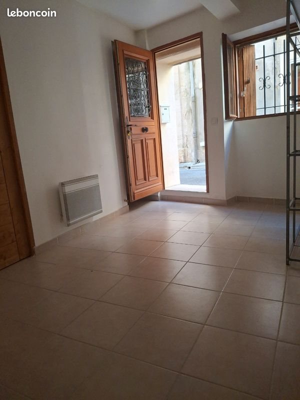 Appartement à louer, 20m², Nîmes