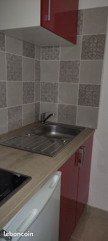Appartement à louer, 20m², Nîmes