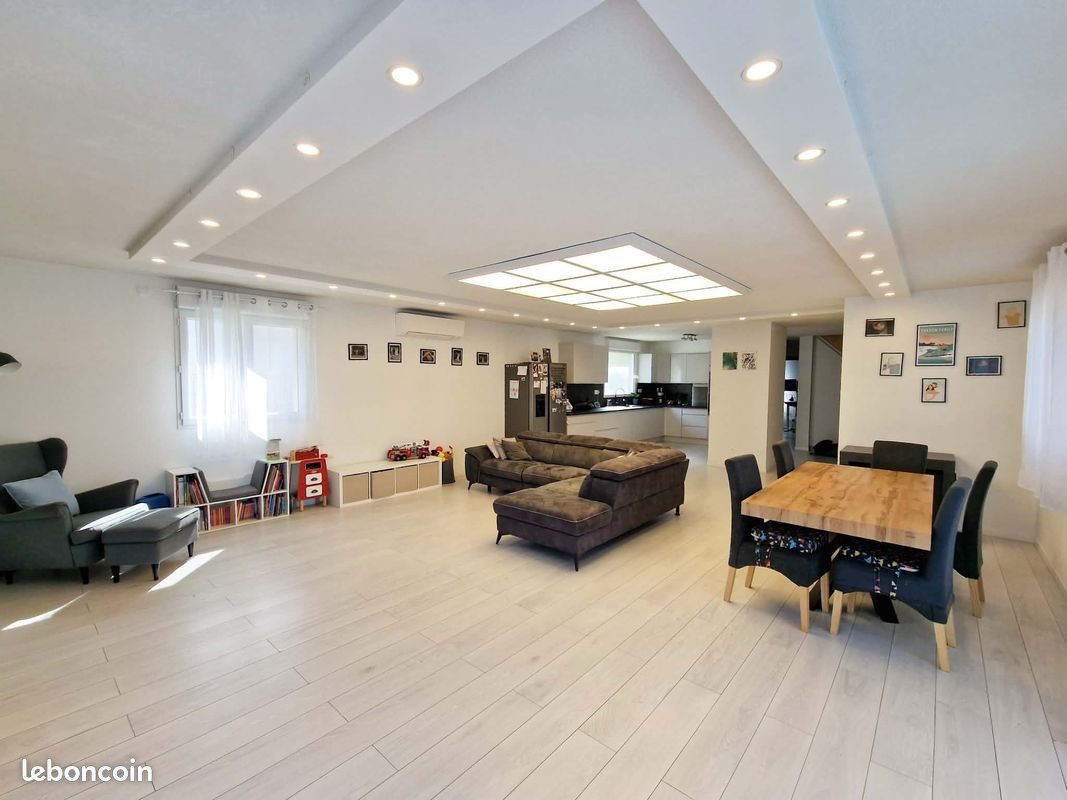 Maison à vendre, 142m², Hagenthal-le-Bas