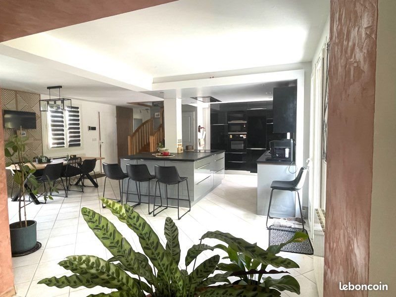 Maison à vendre, 190m², Follainville-Dennemont