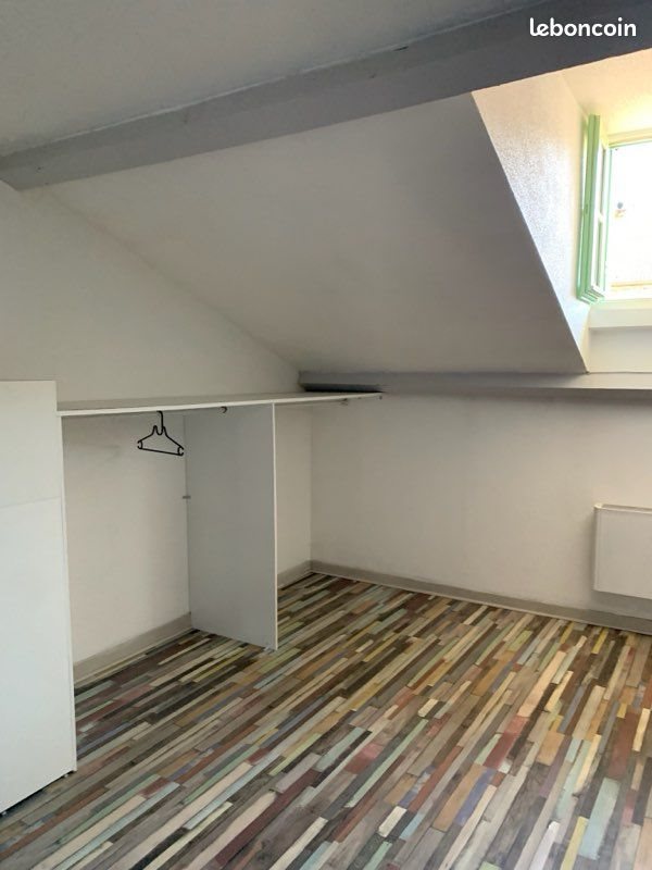 Appartement à louer, 47m², Saint-Trivier-de-Courtes
