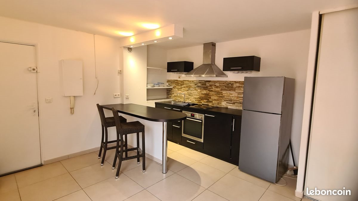 Appartement à louer, 30m², Saint-Raphaël