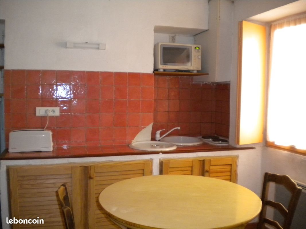 Appartement à louer, 32m², Nîmes